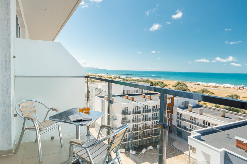 Номер "Люкс" с видом на море на высоком этаже